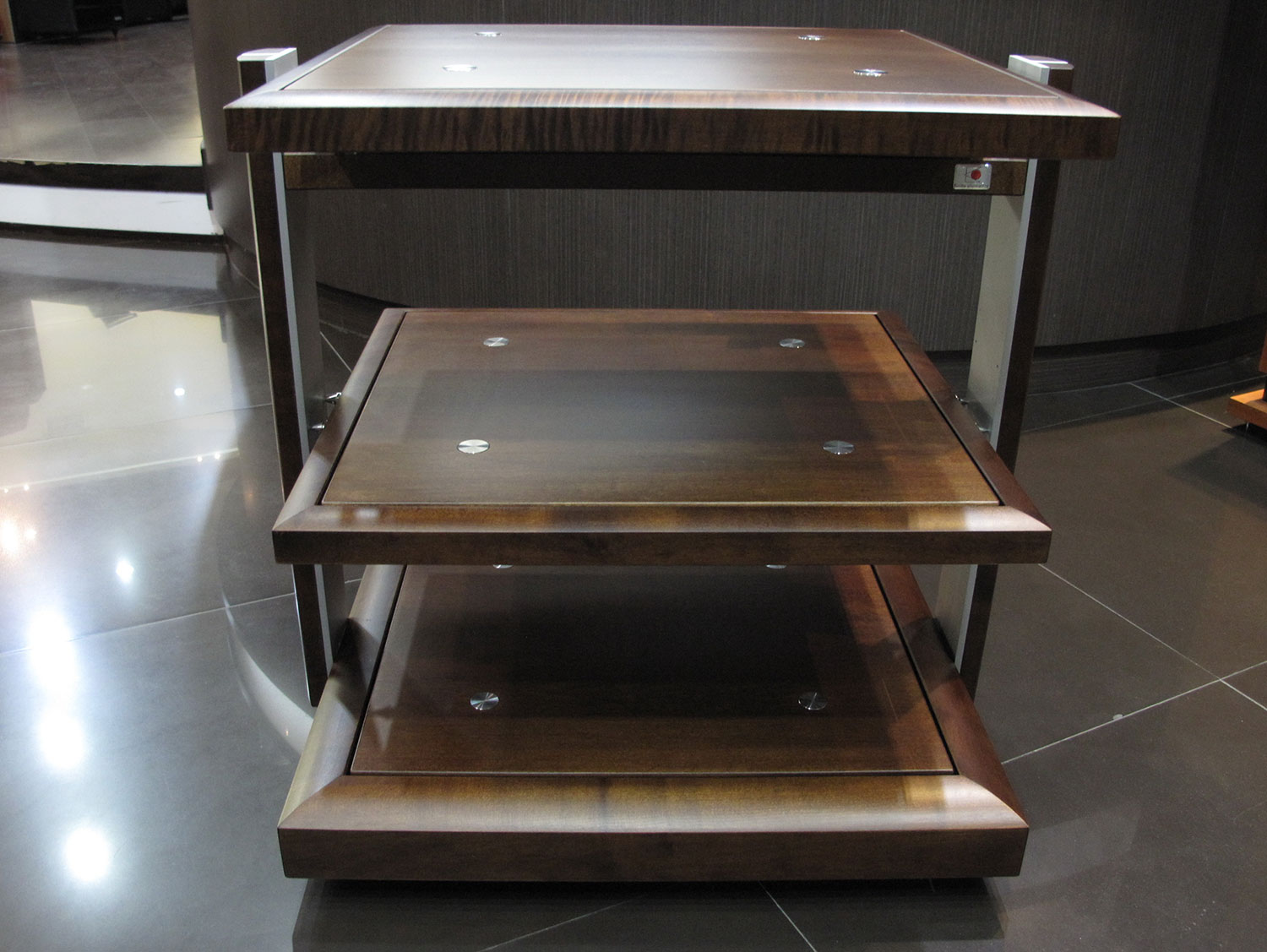 SIGNATURE SG-02-1
(3 Levels) (Walnut)