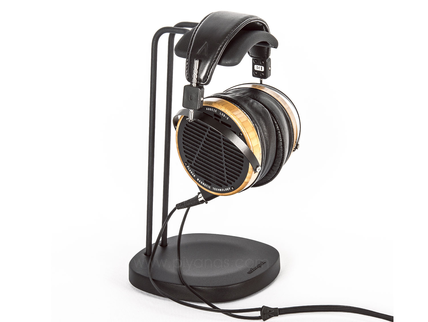 Perch Headphone Stand
(สินค้าตัวโชว์ราคาพิเศษ)