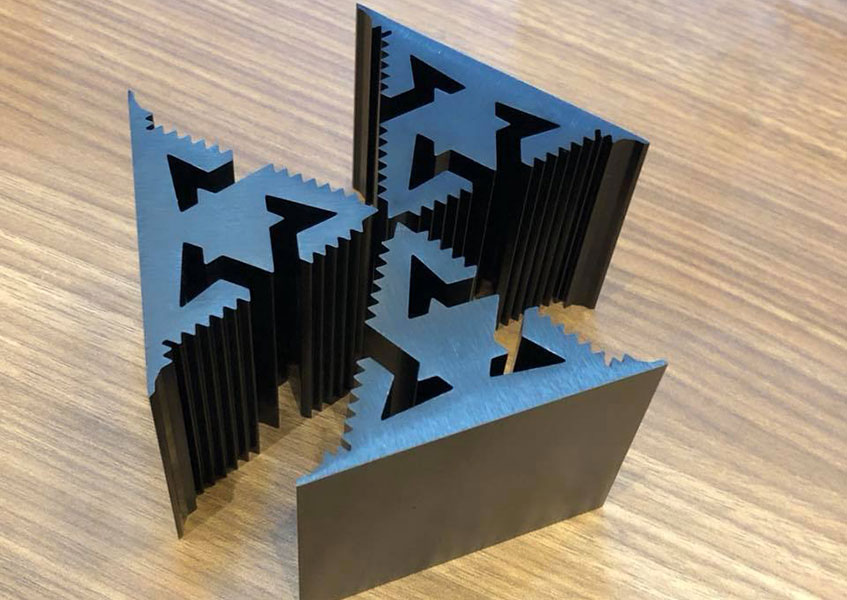 Cold Ray Fractal 7 Black
Set of 3