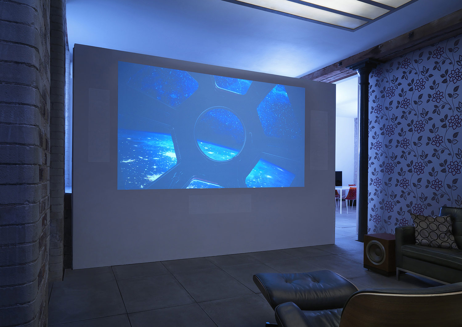 CWM-8.3D (ราคาต่อข้าง)
2-way in-wall loudspeaker