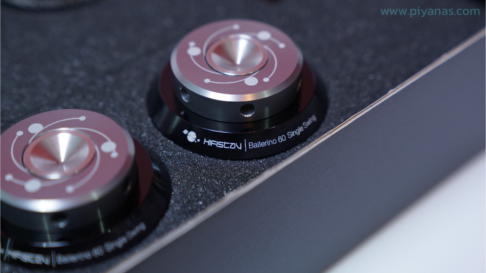 Ballerino 60 single swing (60 mm) 
Set of 4 (Black/Silver)