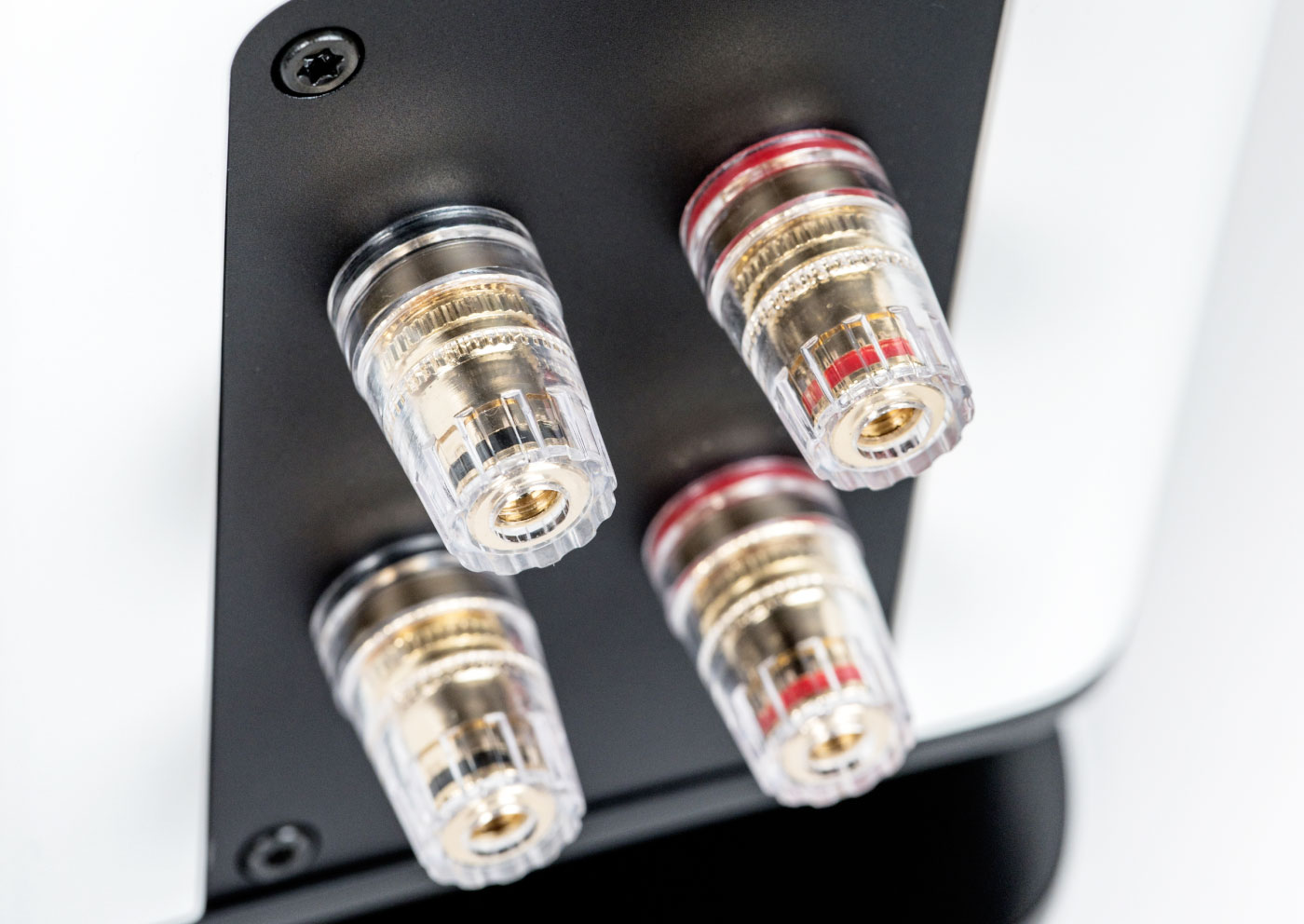 Vela BS 403
(White Highgloss)