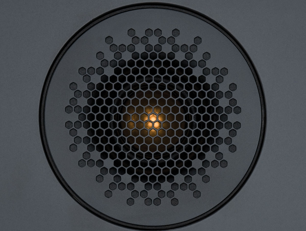 Bronze-50 (Walnut) 6G
สินค้าตัวโชว์ราคาพิเศษ