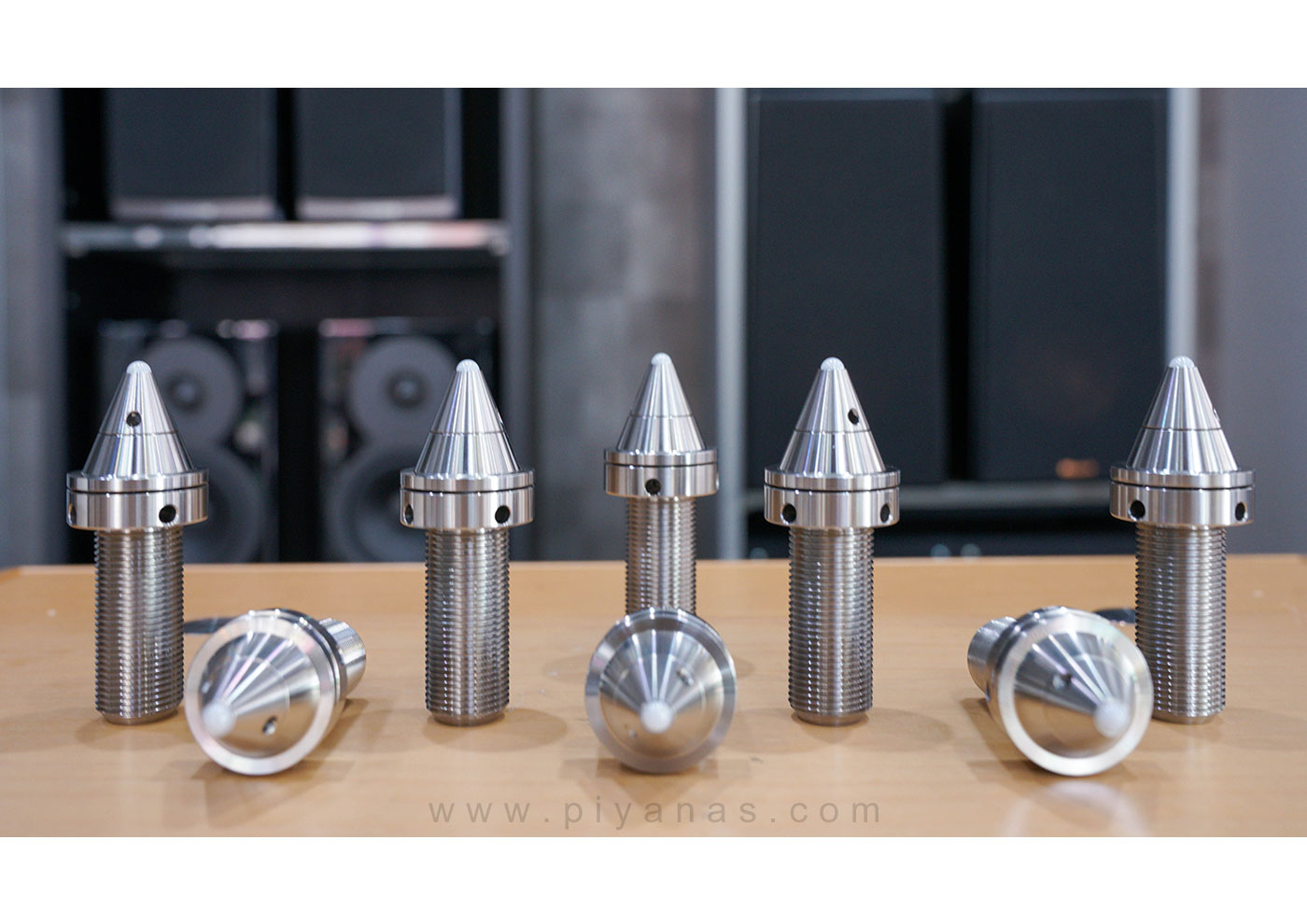 Double Axel for B&W 
(Silver/Silver) Set of 8