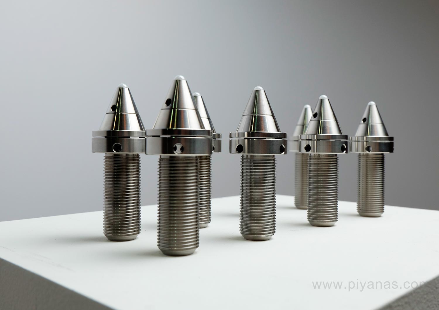 Double Axel for B&W 
(Silver/Silver) Set of 8