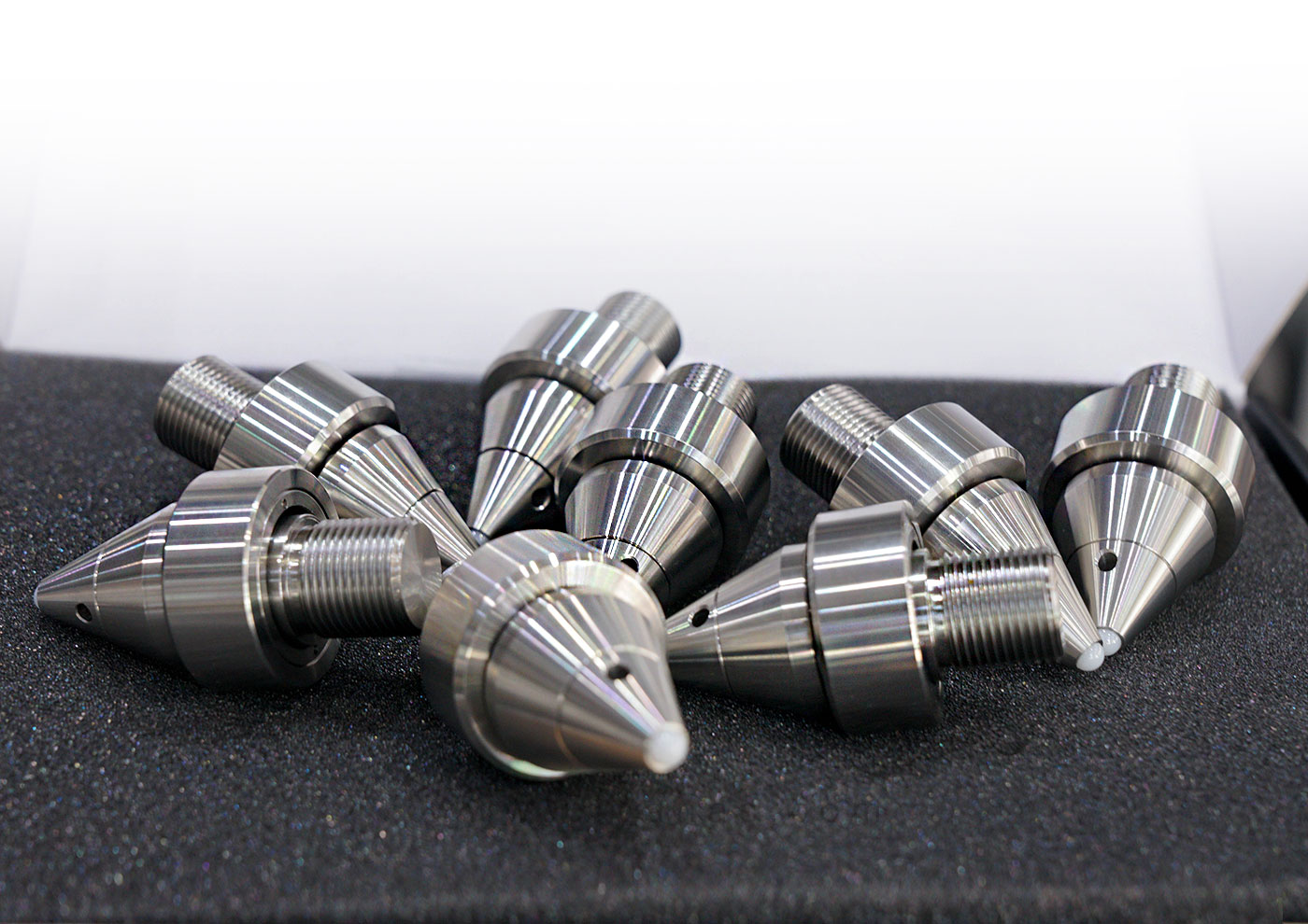 Triple Axel for B&W
(Silver/Silver) Set of 8