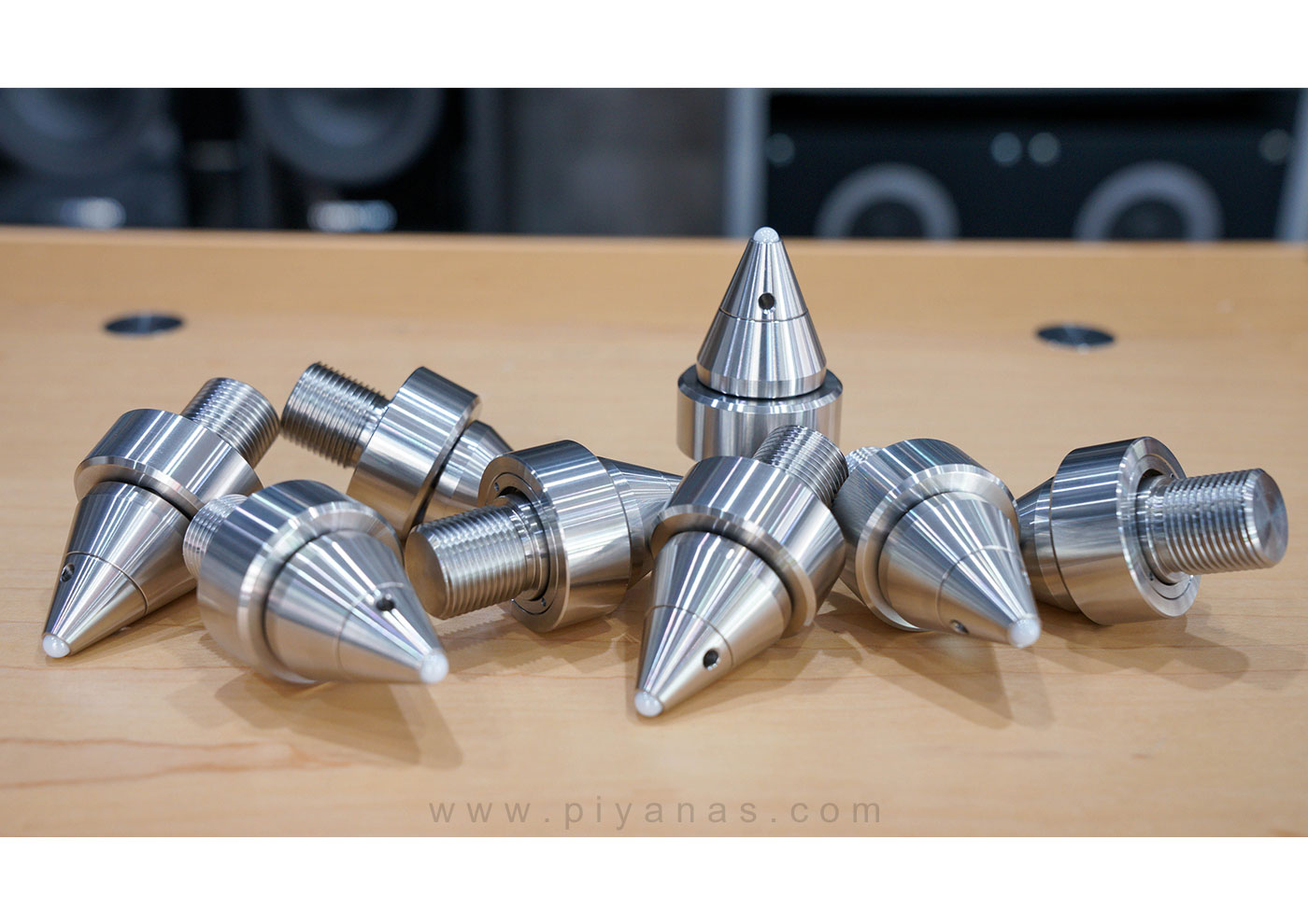 Triple Axel for B&W
(Silver/Silver) Set of 8