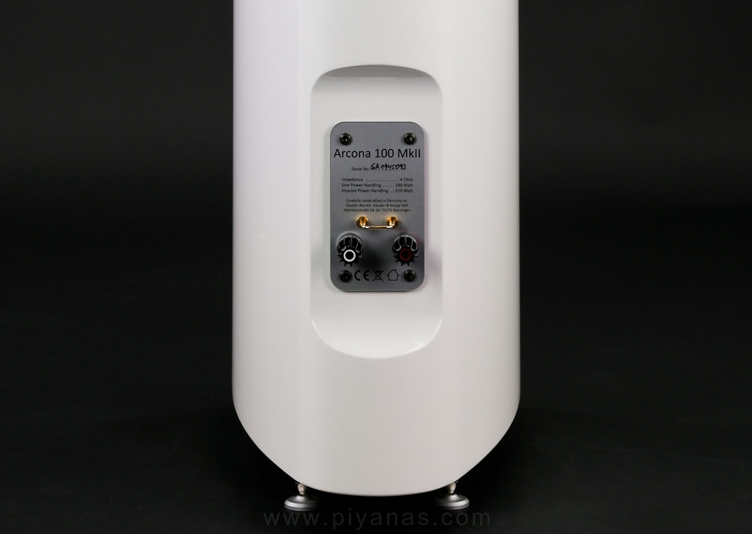 Arcona 100 MK II  
(Piano Highgloss White)