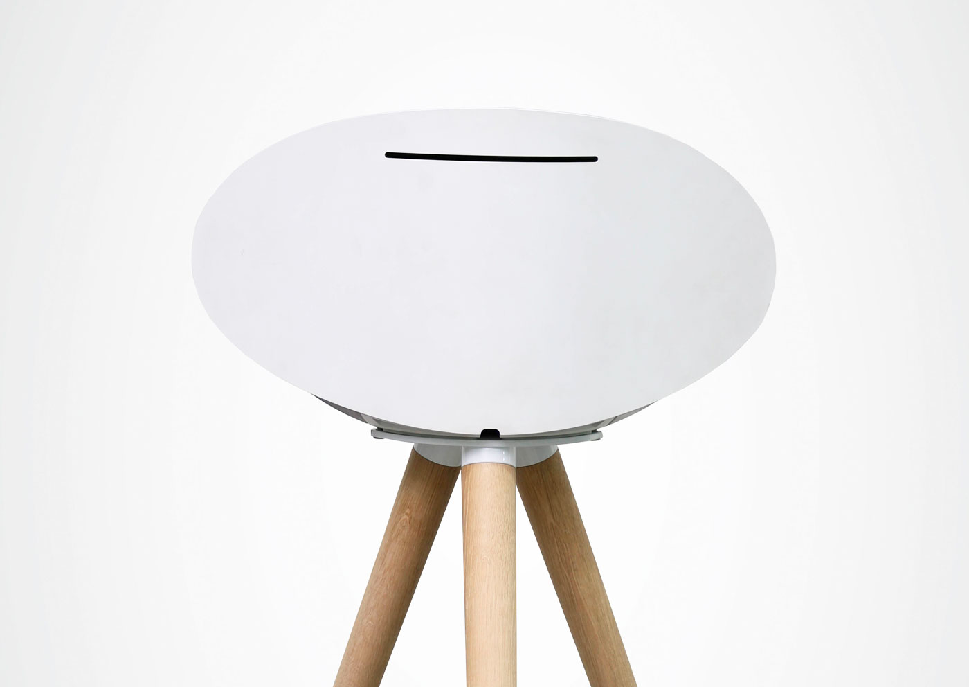 Formation Wedge (Silver) +
ขาตั้งลำโพง รุ่น Tripod (White)