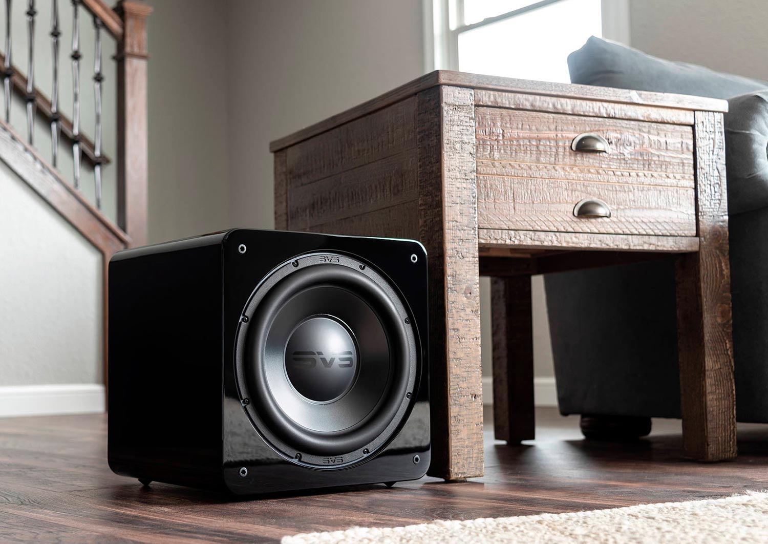 SB-2000 PRO 
(Piano Gloss Black)