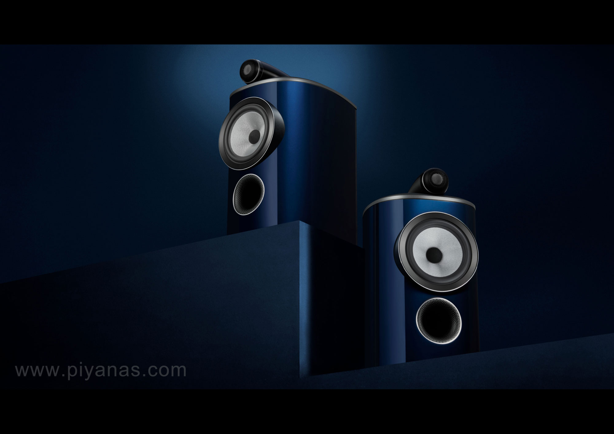 805 D4 Signature 
(Midnight Blue Metallic)