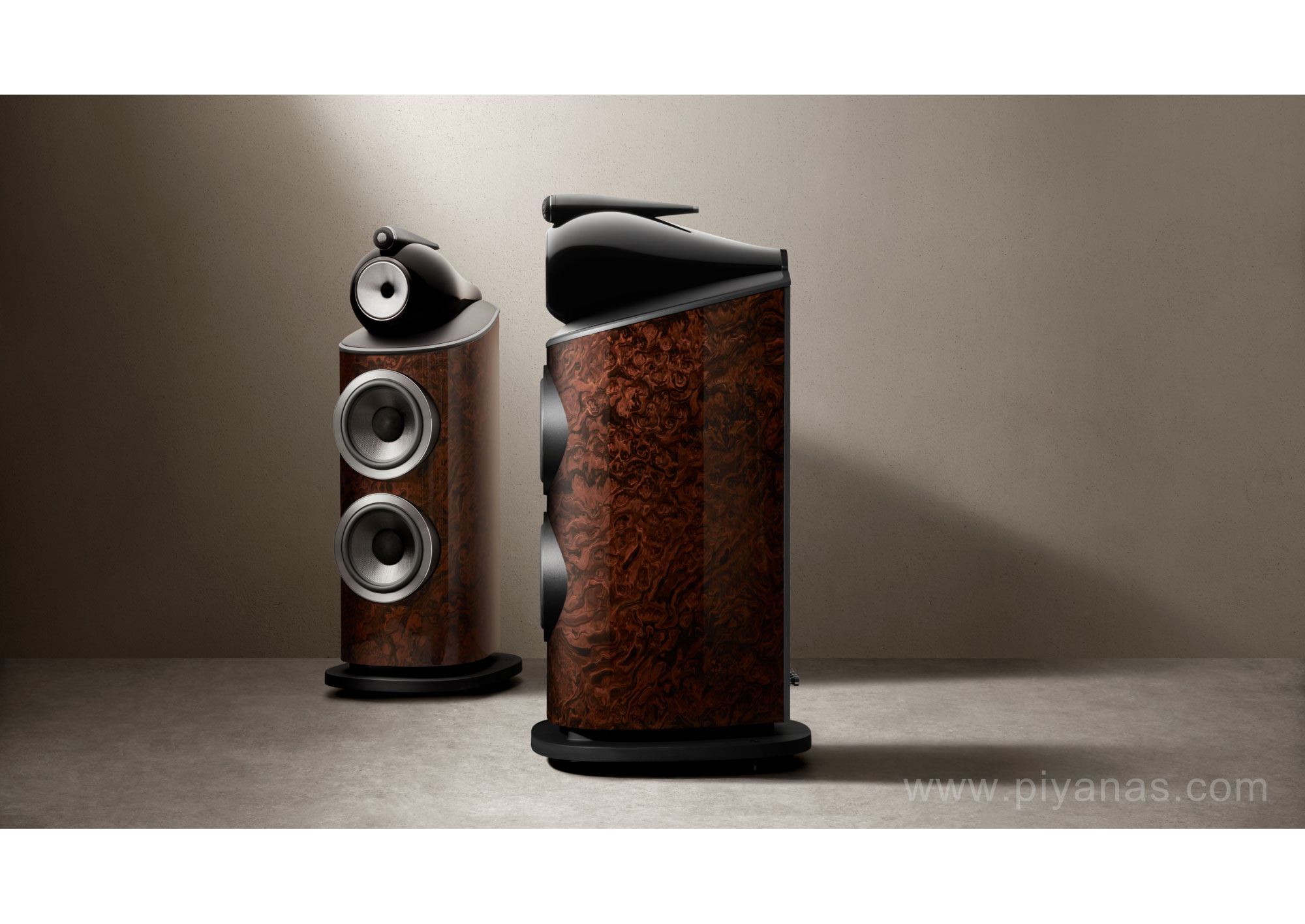 801 D4 Signature 
(California Burl Gloss)