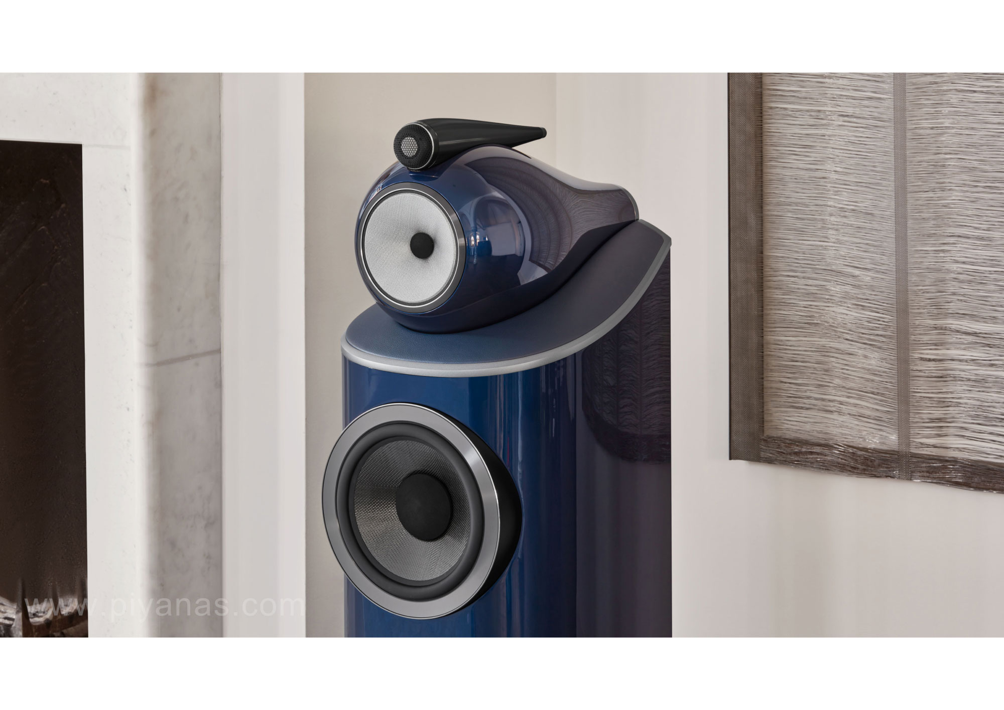 801 D4 Signature 
(Midnight Blue Metallic)