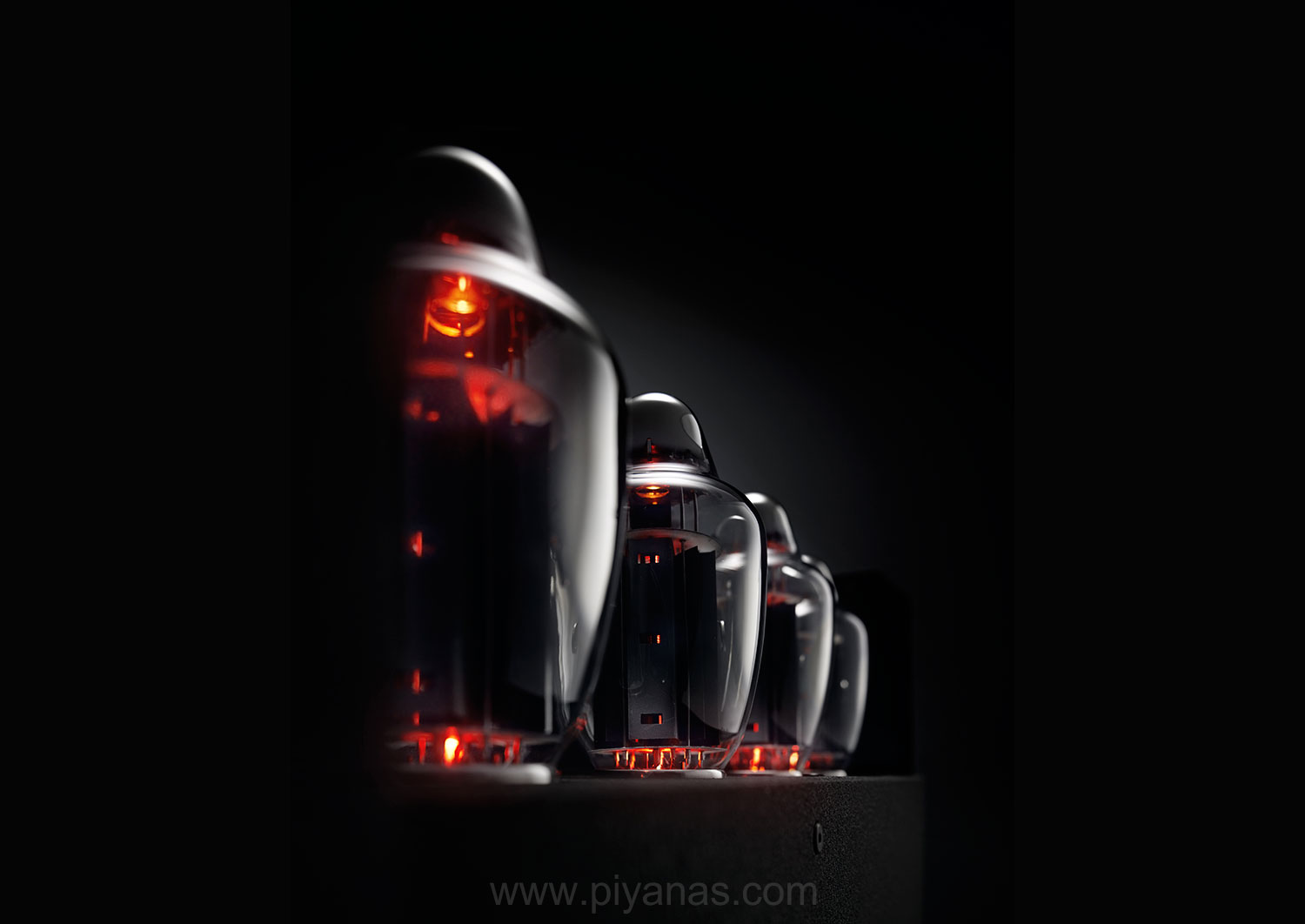 Jubilee Mono Ultimate 
(KT170)(Black/Makassar) (คู่)