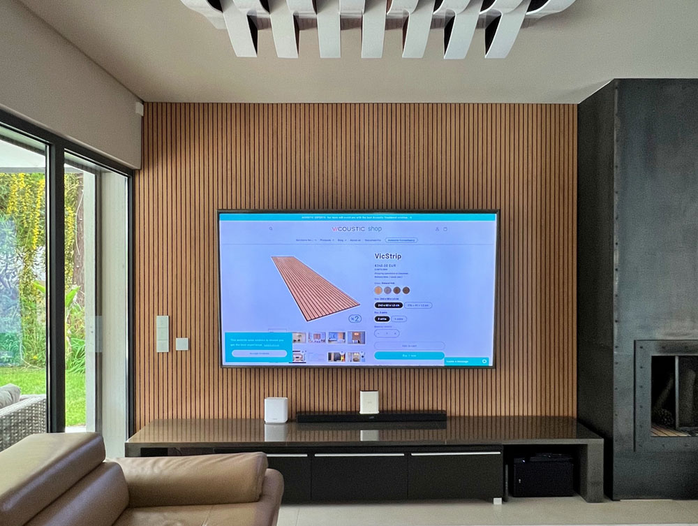 VicStrip 240 (Natural Oak) 
2400x595x12 mm. กล่องละ 2 ชิ้น