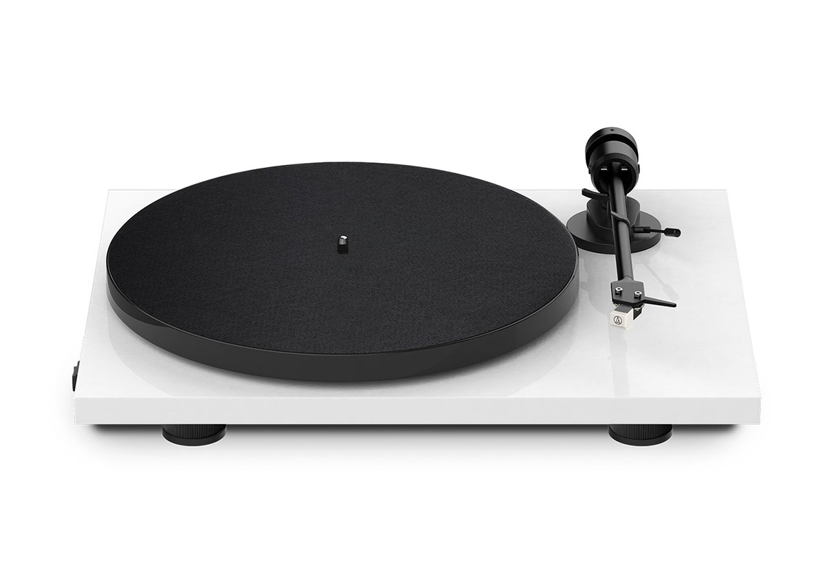 E1 Phono (White) + 
Debut Connex (Walnut)