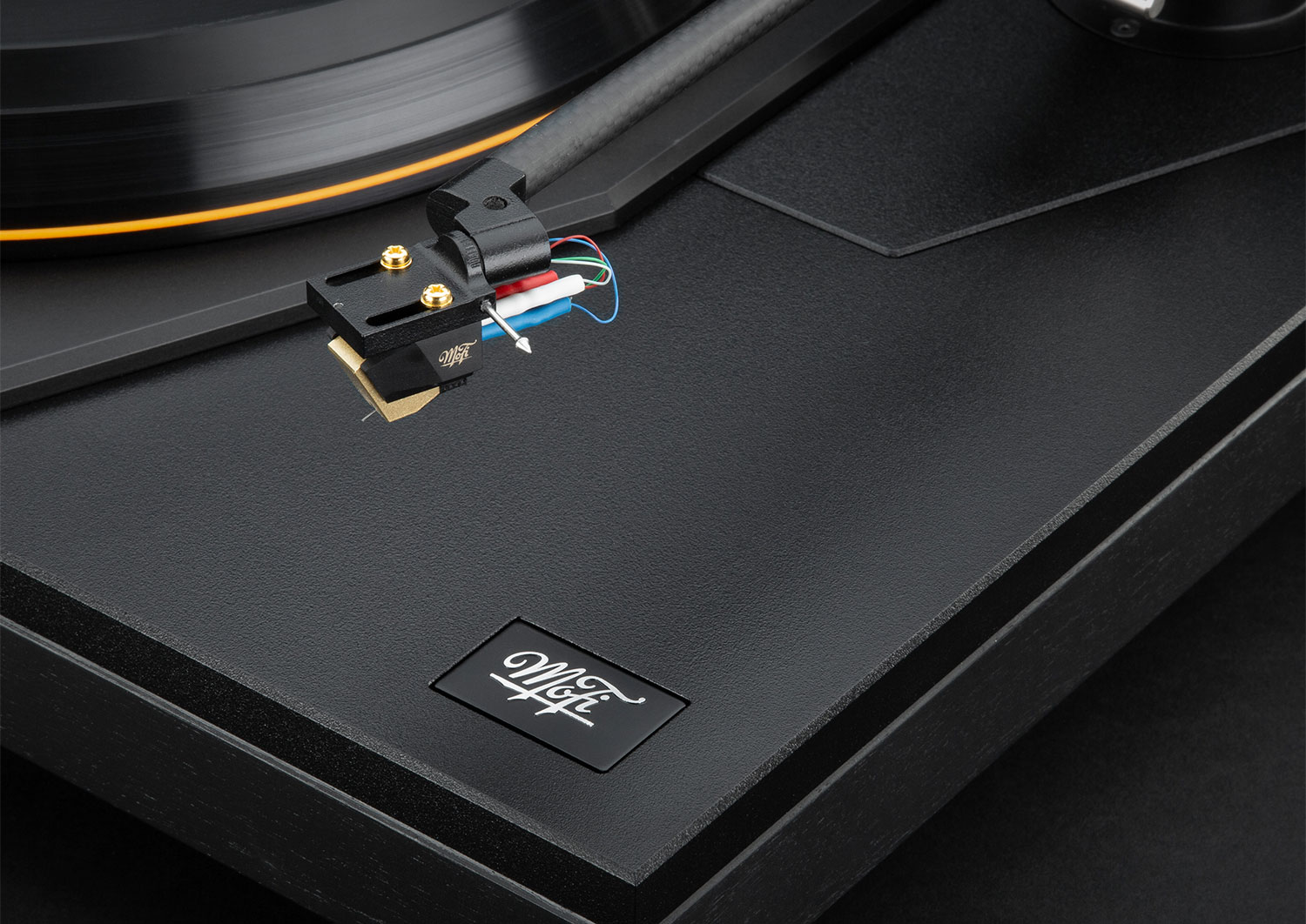 Masterdeck (Walnut)
(พร้อมหัวเข็ม รุ่น Ultragold MC)