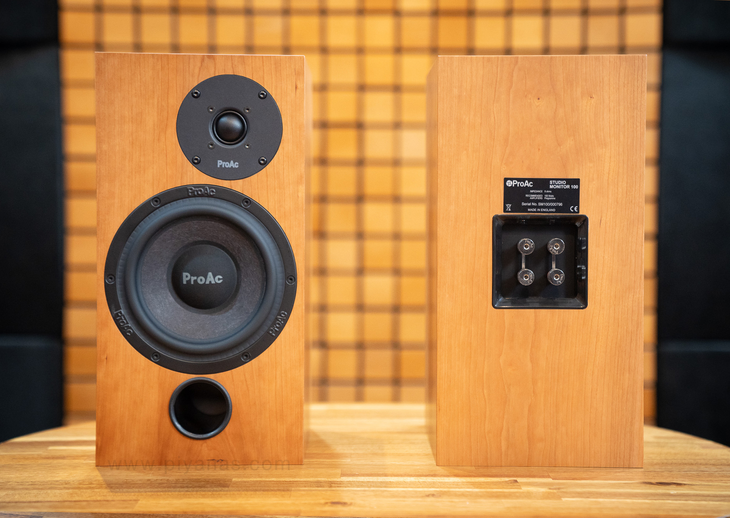 Studio-SM100 (Cherry)