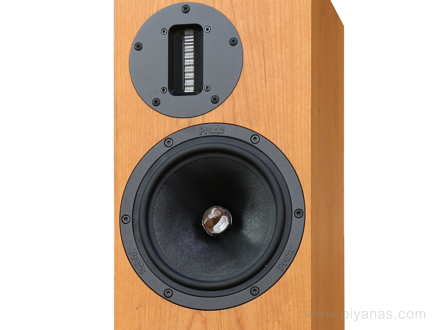 Response D-20R 
(Cherry) Magnetic Grills 