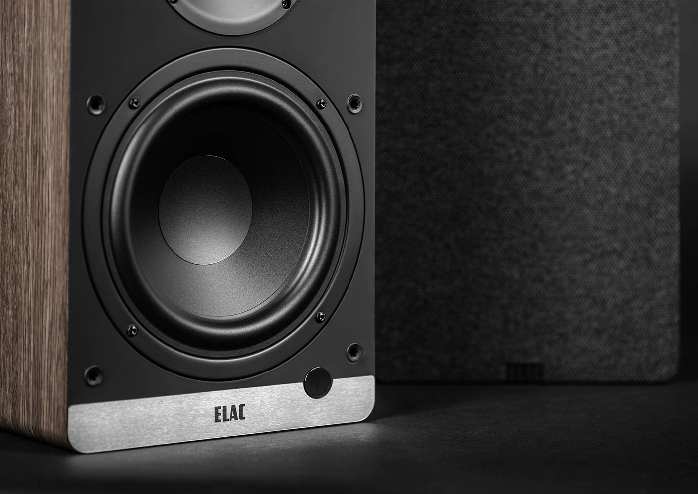 Debut ConneX DCB-61
(Walnut)