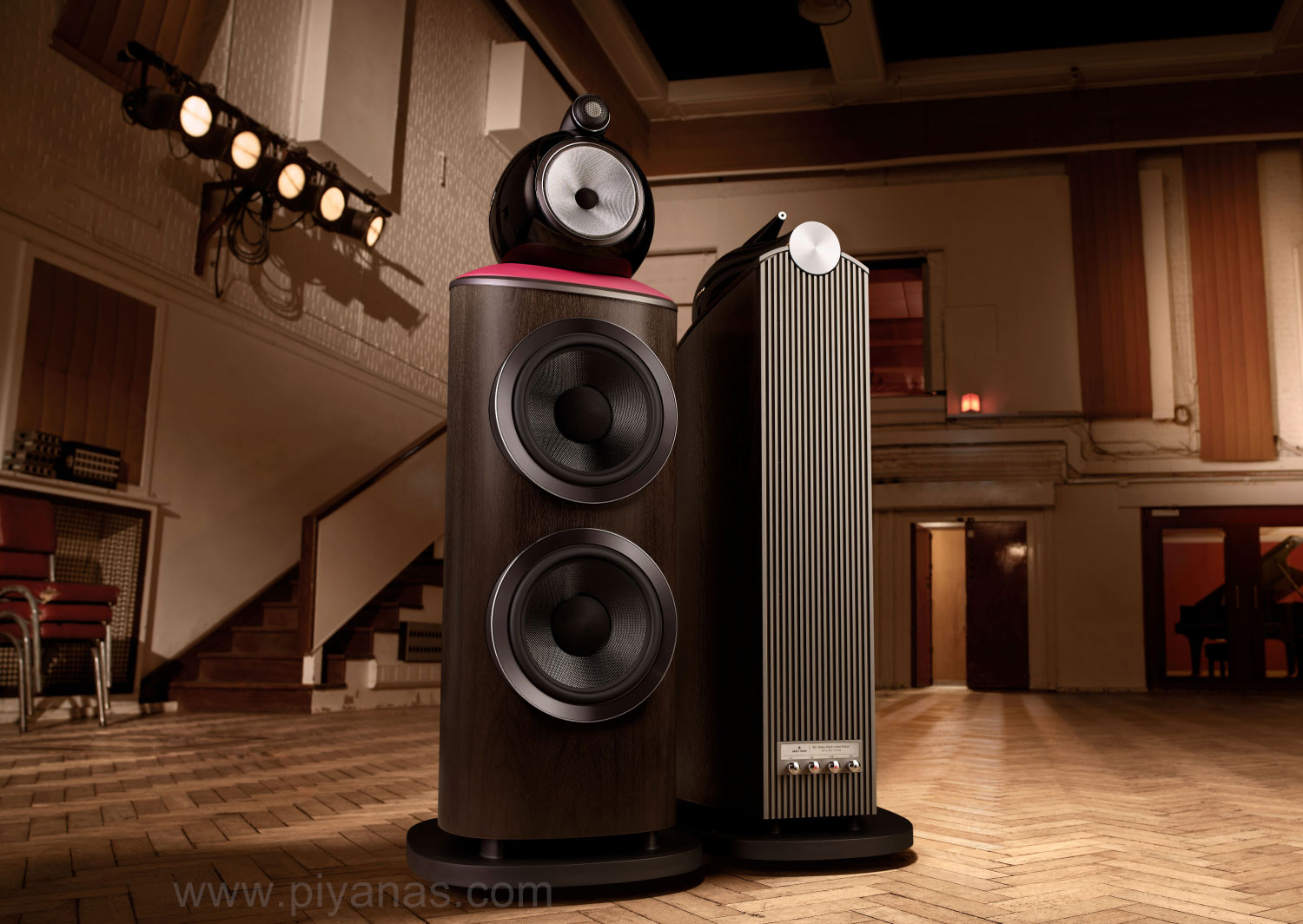 801 Abbey Road Limited Edition (Vintage Walnut)