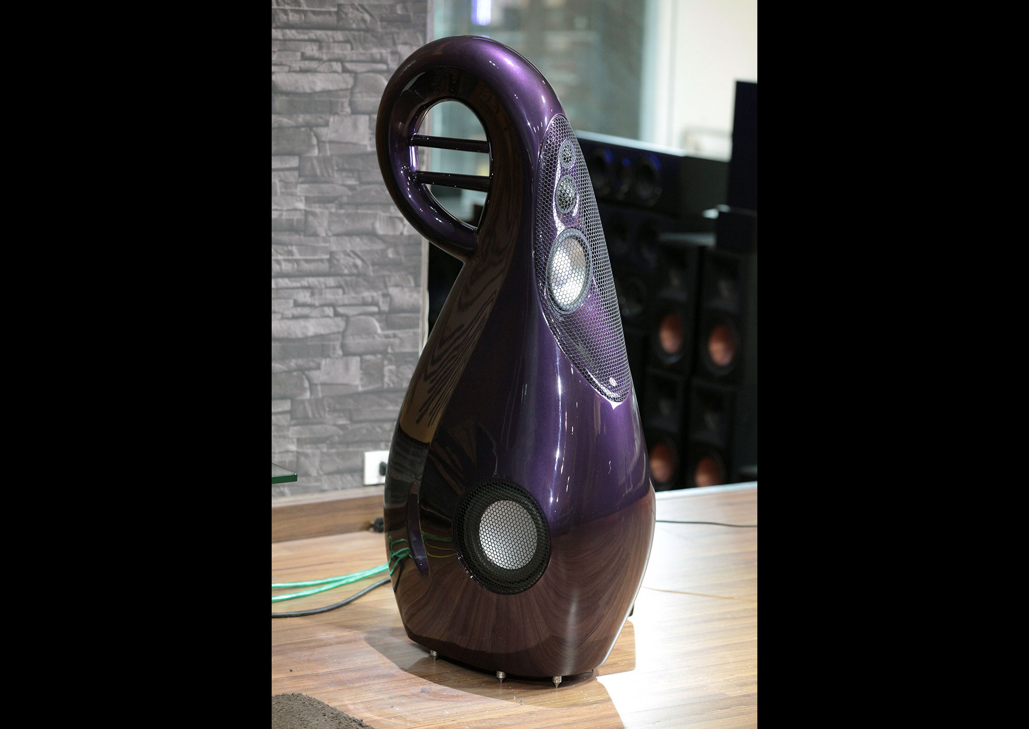 GIYA G3 S2 External Crossover (Gloss Monarch)