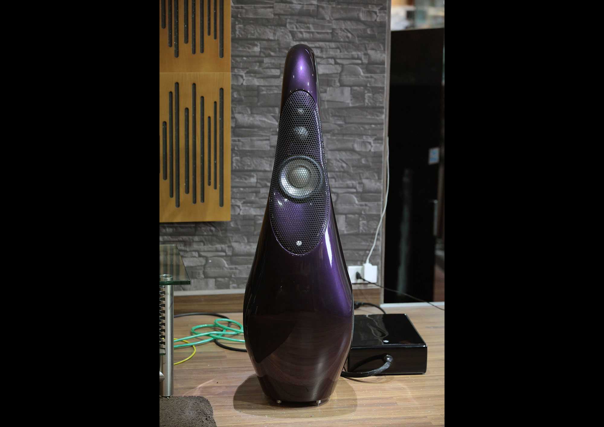 GIYA G3 S2 External Crossover (Gloss Monarch)