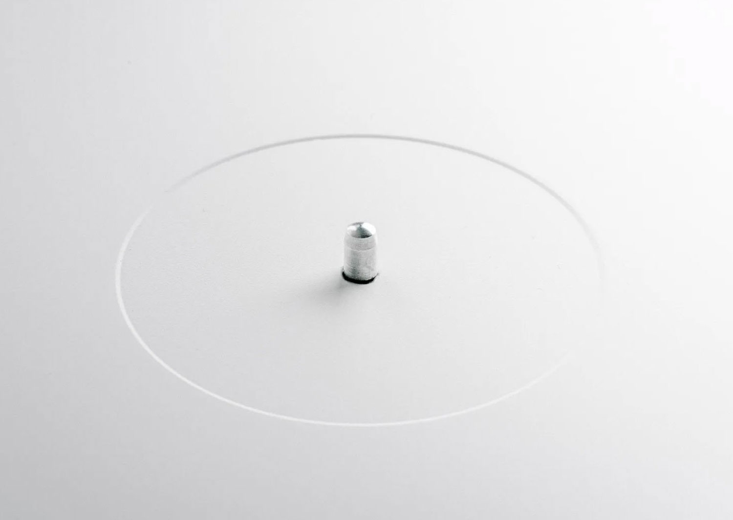 Debut Pro B White Edition (พร้อมหัวเข็ม Pick It Pro Balanced Mm) (White)